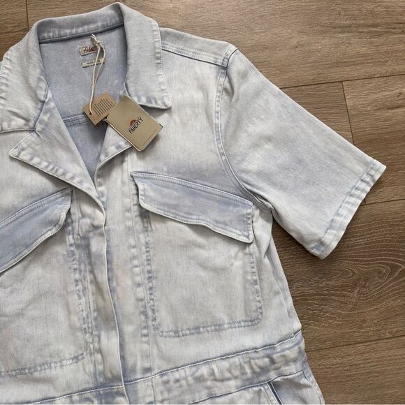 NWT Faherty Size Medium Blythe Jumpsuit Light Indigo Wash Style WBS2213 - Picture 9 of 15